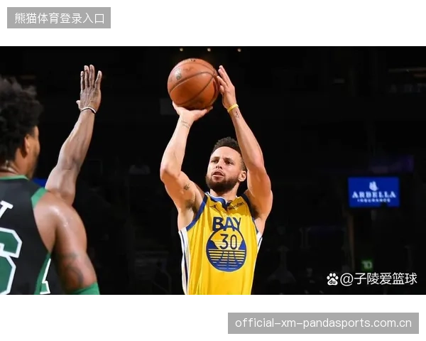 NBA球星后撤步三分炸裂，解说吼到破音——燃爆全场的极致瞬间